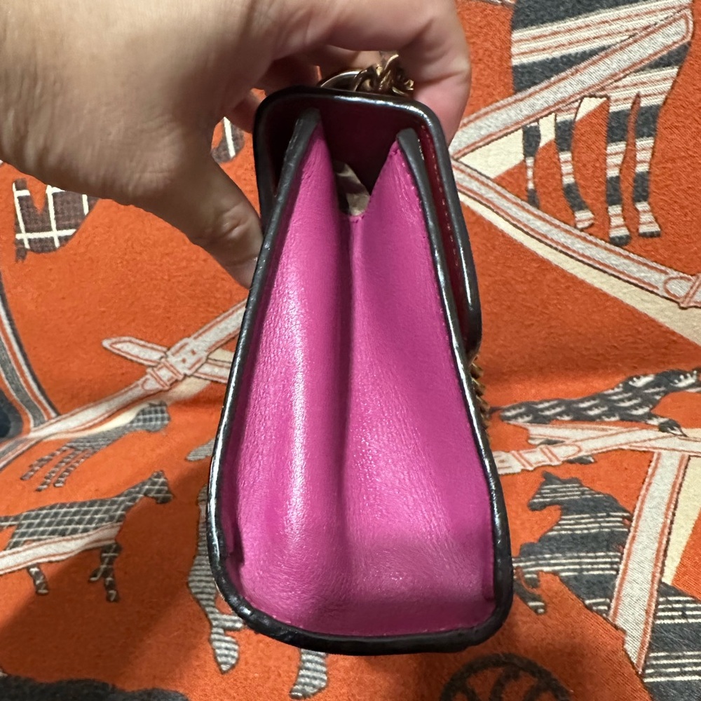 GUCCI ❤️🌟PADLOCK GG SUPREME MONOGRAM BAG W/ LEATHER TRIMMING ⭐️ - Picture 3 of 11